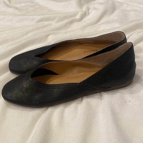 Lucky Brand Flats (3 Pairs) Size 7 - Picture 5 of 7